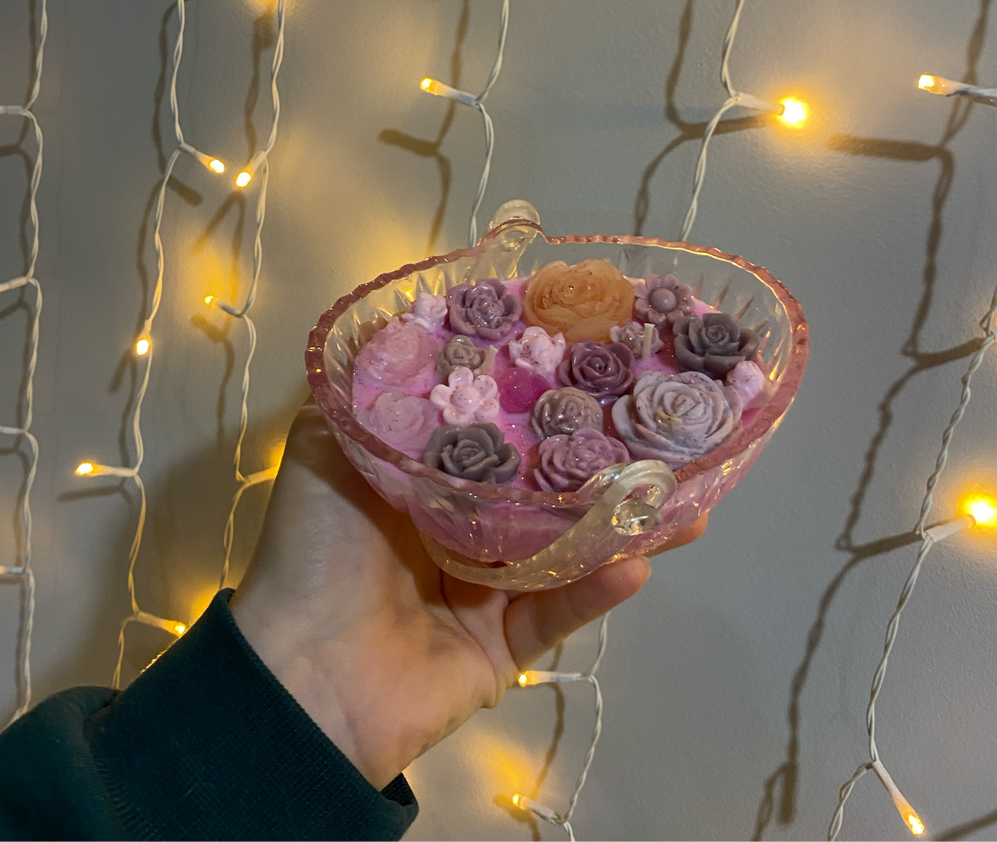 Glass basket candle